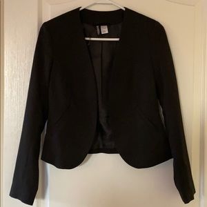Cropped black blazer